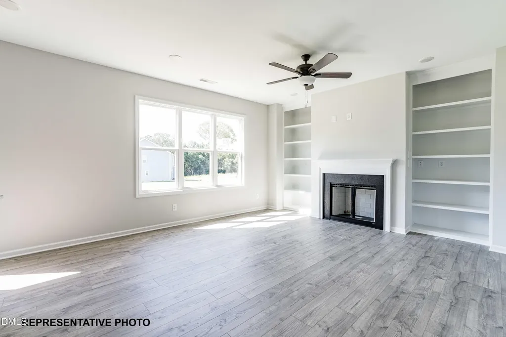 28 W Coulter Court Selma NC 27576