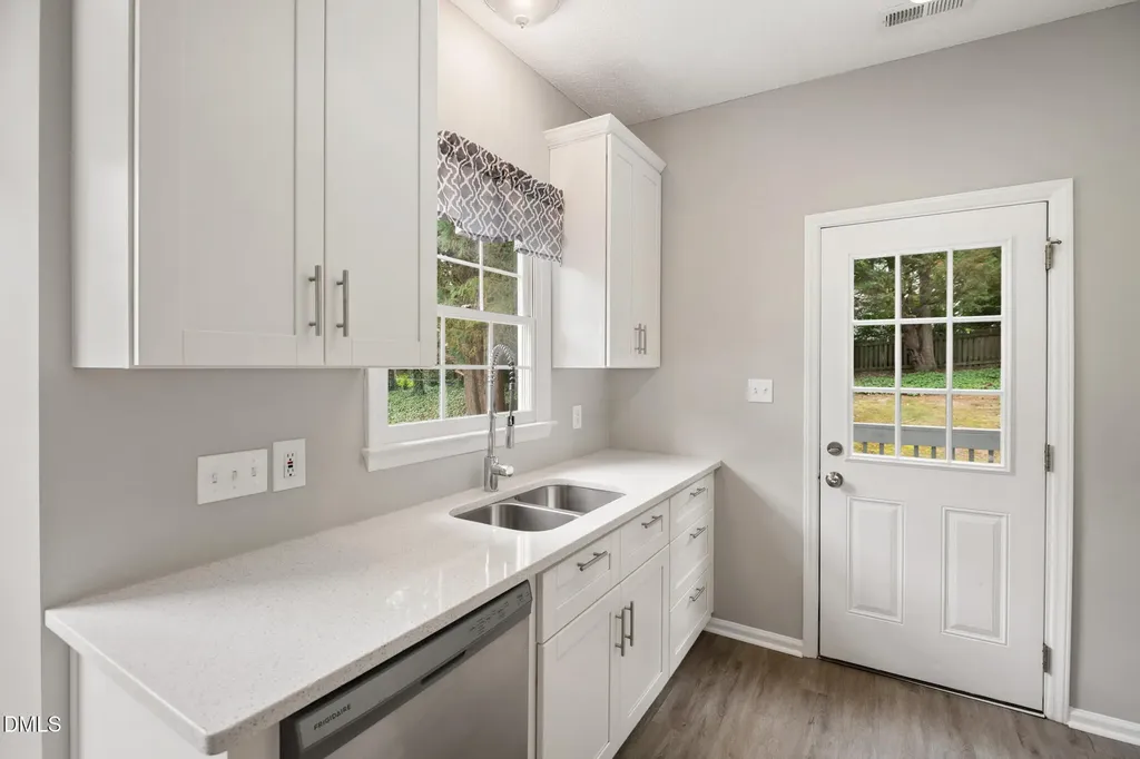 8624 Swarthmore Drive Raleigh NC 27615