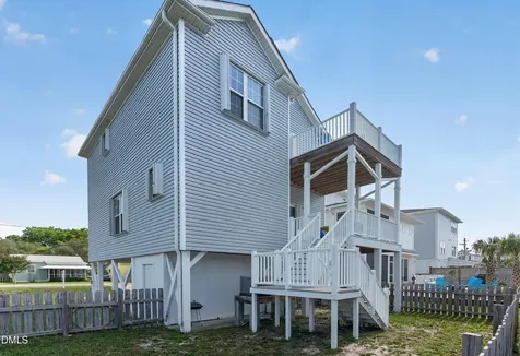 111 Hanby Avenue Carolina Beach NC 28428