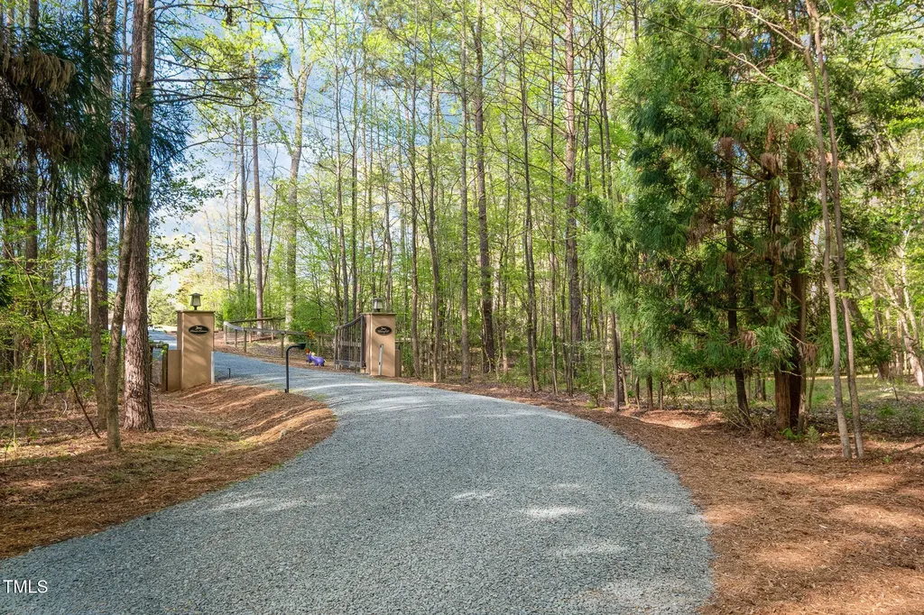 1018 Terrell Woods Lane Chapel Hill NC 27516
