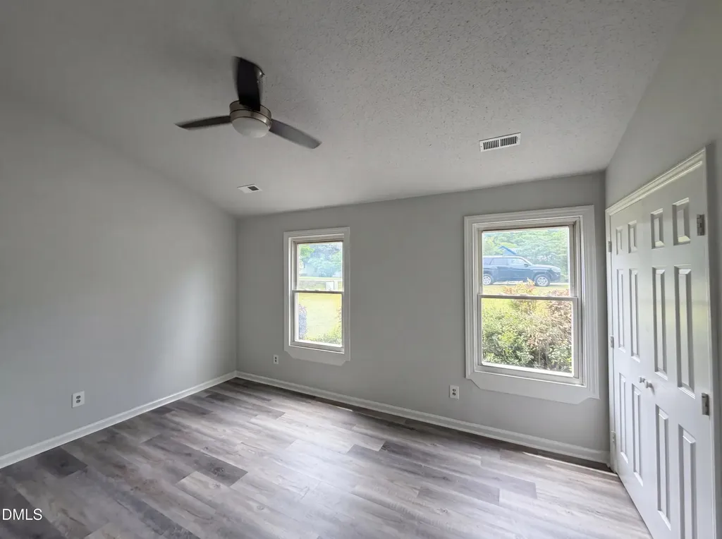 617 Country Lane Holly Springs NC 27540