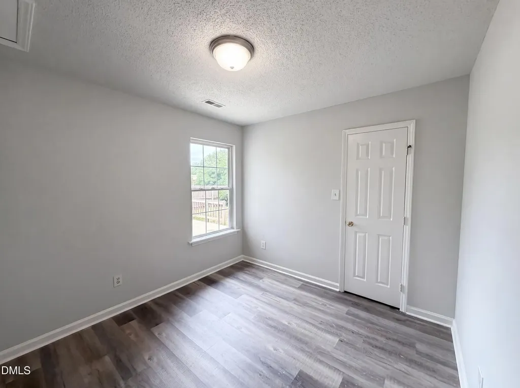 617 Country Lane Holly Springs NC 27540
