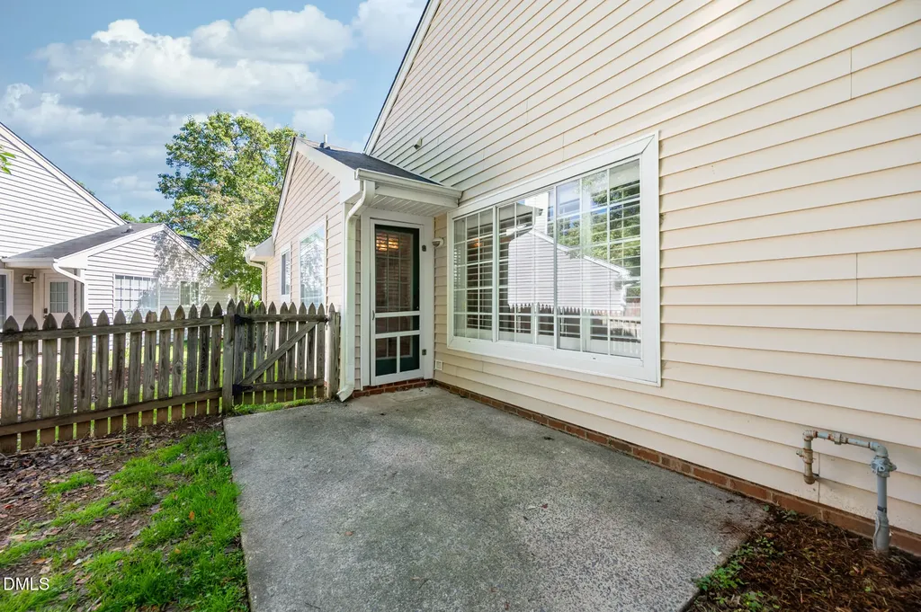 104 Duchess Lane Chapel Hill NC 27517