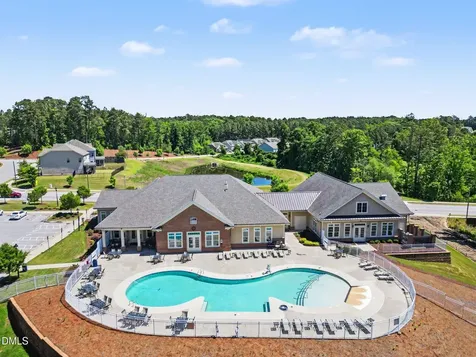 2002 Strickland Oak Way Durham NC 27703