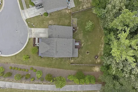 2433 Balmoor Trace Apex NC 27523