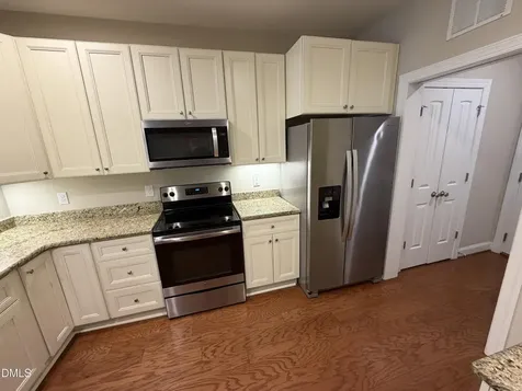 1123 Lake Michael Way Mebane NC 27302