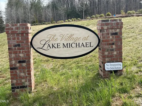 1123 Lake Michael Way Mebane NC 27302