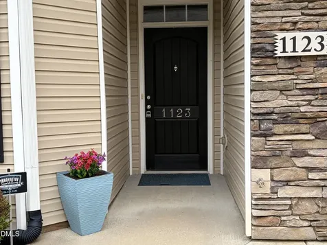 1123 Lake Michael Way Mebane NC 27302