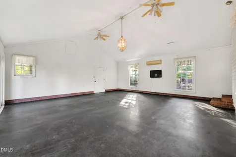207 W 3rd Street Princeton NC 27569