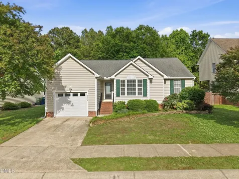 2912 Sedgefield Pines Lane Raleigh NC 27604