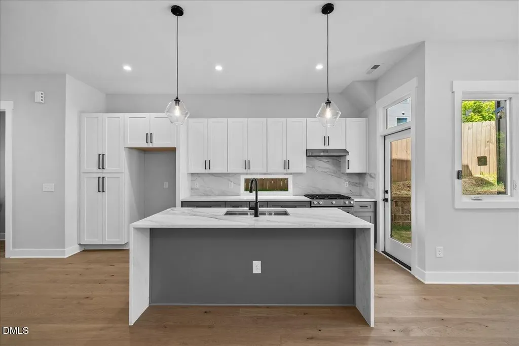 541 Bragg Street Raleigh NC 27610