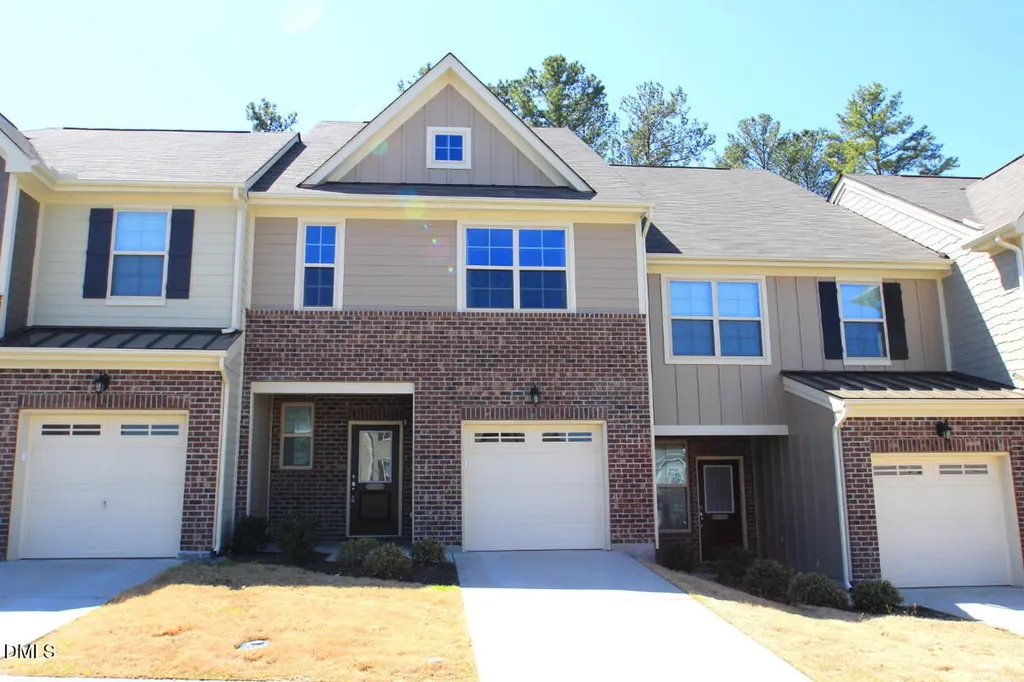 10019 Lynnberry Place Raleigh NC 27617