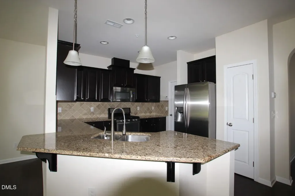 10019 Lynnberry Place Raleigh NC 27617