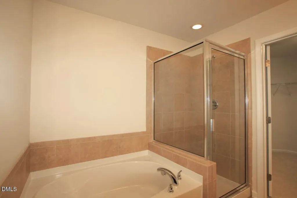 10019 Lynnberry Place Raleigh NC 27617