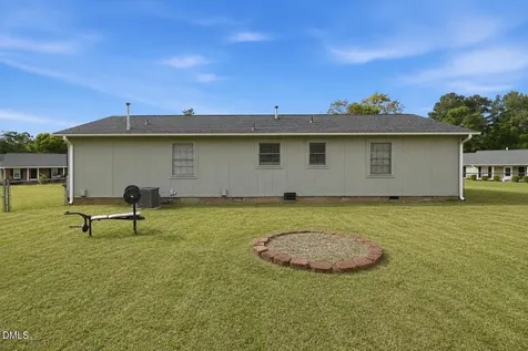 3366 Vardaman Avenue Hope Mills NC 28348