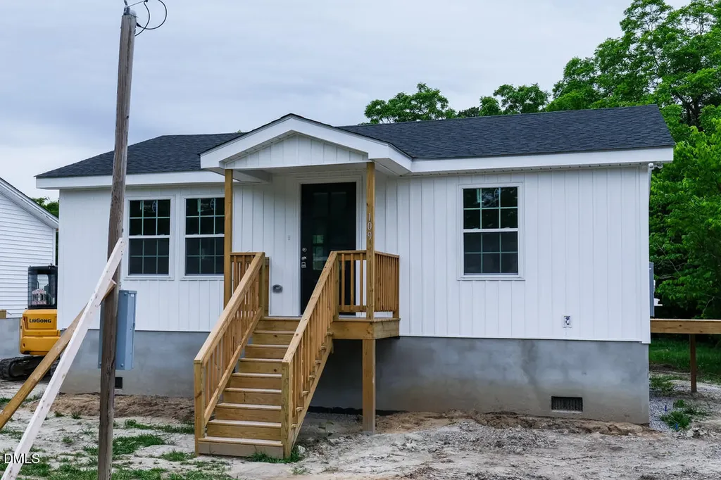 109 Hazel Street Goldsboro NC 27530