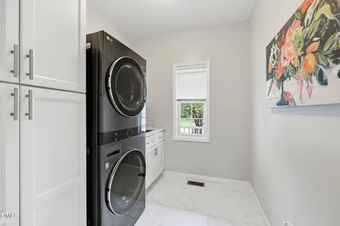 211 Stablegate Drive Cary NC 27513