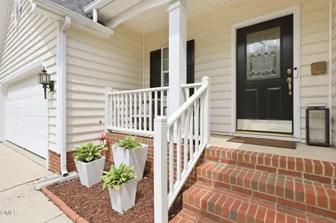 211 Stablegate Drive Cary NC 27513
