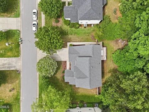 211 Stablegate Drive Cary NC 27513