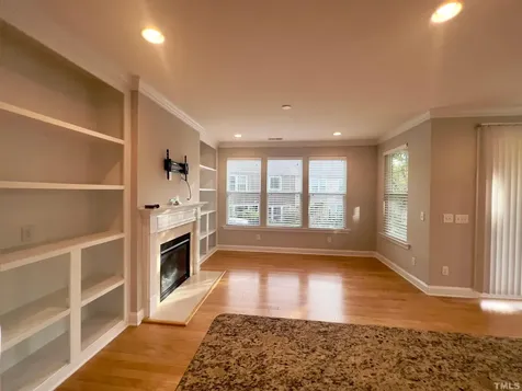 718 Mcrae Road Cary NC 27519
