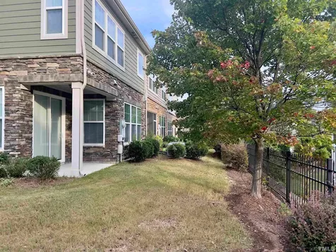 718 Mcrae Road Cary NC 27519