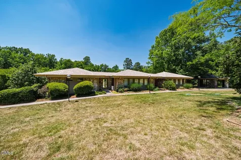 2 Foxridge Road Chapel Hill NC 27514