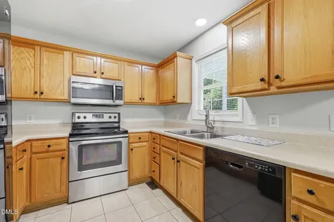 2025 Fairview Lane Sanford NC 27330