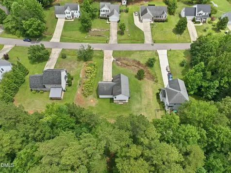 2025 Fairview Lane Sanford NC 27330