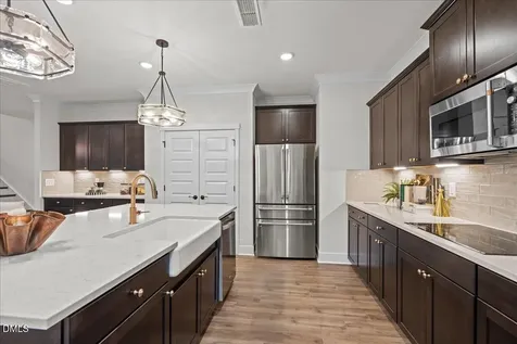 532 Hipwood Drive Zebulon NC 27597