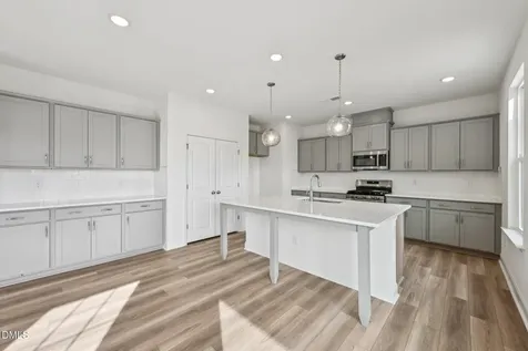 513 Hipwood Drive Zebulon NC 27597