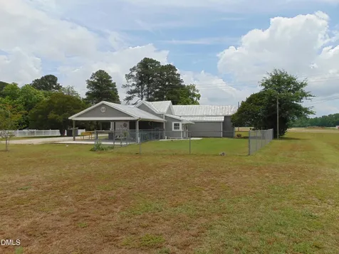 3502 E Old Spring Hope Road Rocky Mount NC 27804