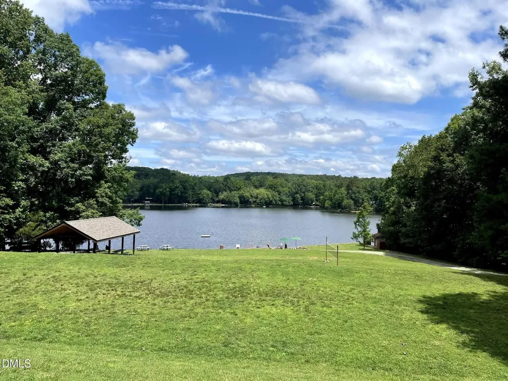 2152 Lakeshore Court Chapel Hill NC 27514