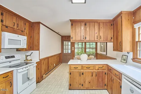 2152 Lakeshore Court Chapel Hill NC 27514
