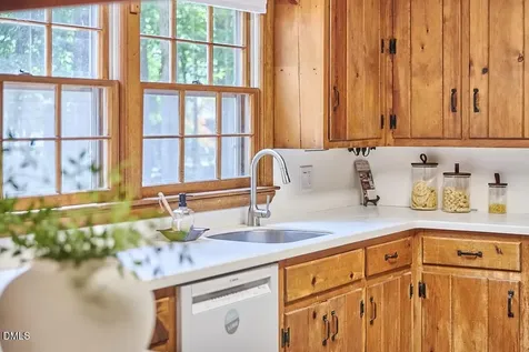 2152 Lakeshore Court Chapel Hill NC 27514