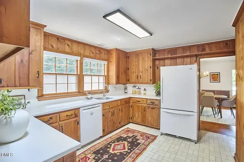 2152 Lakeshore Court Chapel Hill NC 27514