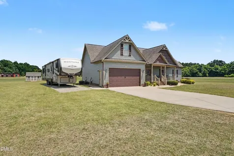 3587 Hannah Creek Road Benson NC 27504