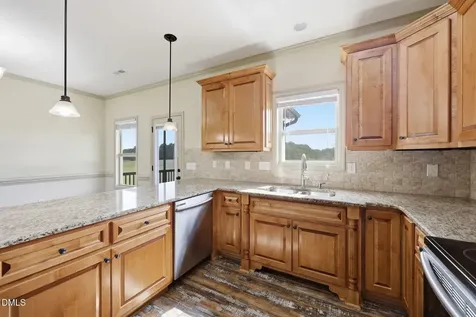 3587 Hannah Creek Road Benson NC 27504