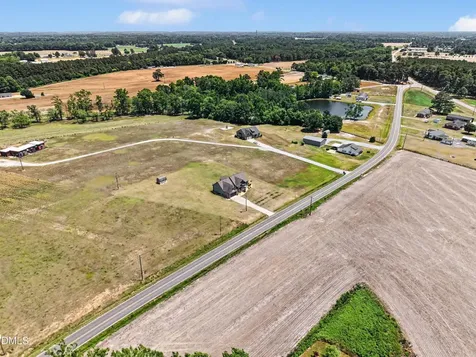3587 Hannah Creek Road Benson NC 27504
