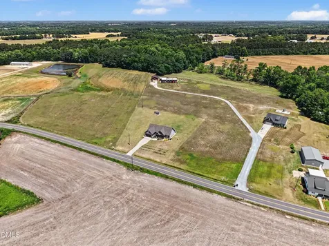 3587 Hannah Creek Road Benson NC 27504