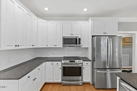 2317 Penarth Court Zebulon NC 27597