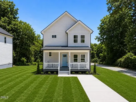 803 Lakeside Avenue Burlington NC 27217