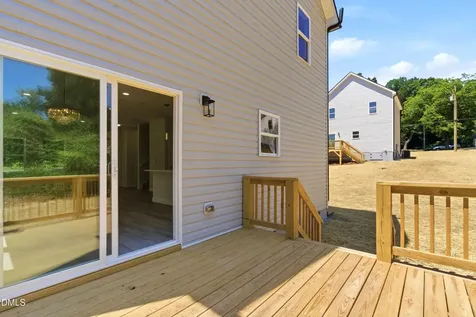 803 Lakeside Avenue Burlington NC 27217