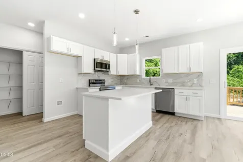 801 Lakeside Avenue Burlington NC 27217