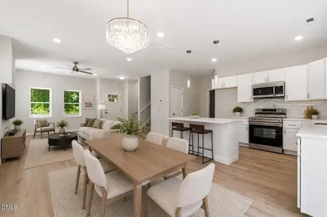 805 Lakeside Avenue Burlington NC 27217