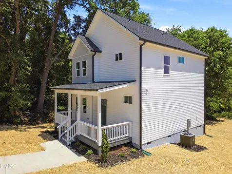 805 Lakeside Avenue Burlington NC 27217