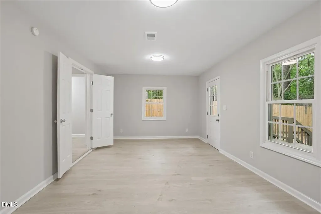 609 Juno Court Raleigh NC 27610