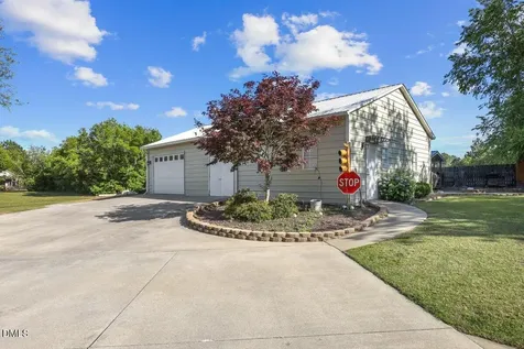 117 Oak Summit Drive Pikeville NC 27863