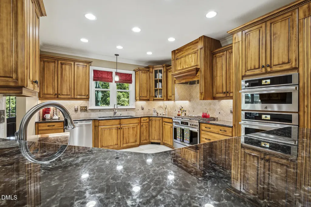6909 Darcy Lane Raleigh NC 27606