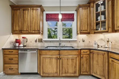 6909 Darcy Lane Raleigh NC 27606