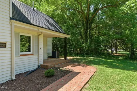 1615 Carbonton Road Sanford NC 27330